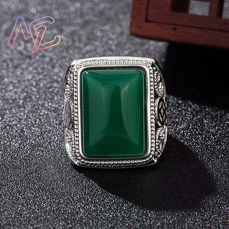Anelli di giada naturale verde - Vintage Fashion Design recensione e prezzo