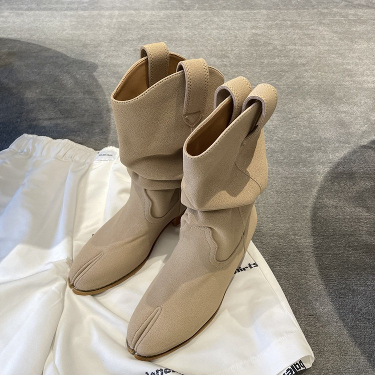 Stivali vintage alla moda con  - Vintage Fashion Ladies recensione e prezzo