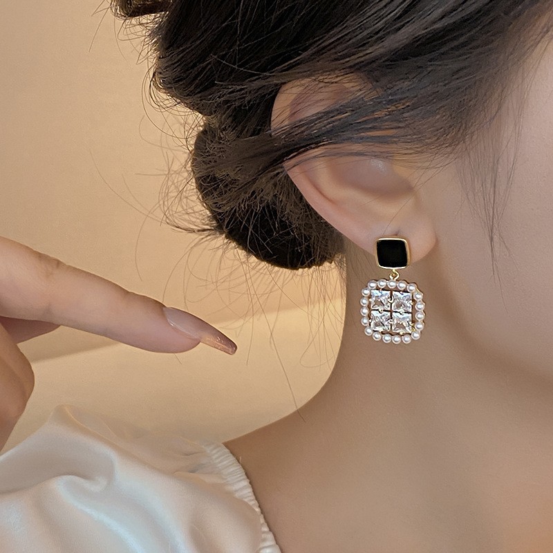 Orecchini pendenti quadrati co - Vintage Fashion Trends 2026 recensione e prezzo