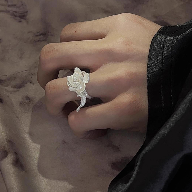 Anello fiore alla moda, access - Vintage Fashion Buyer recensione e prezzo